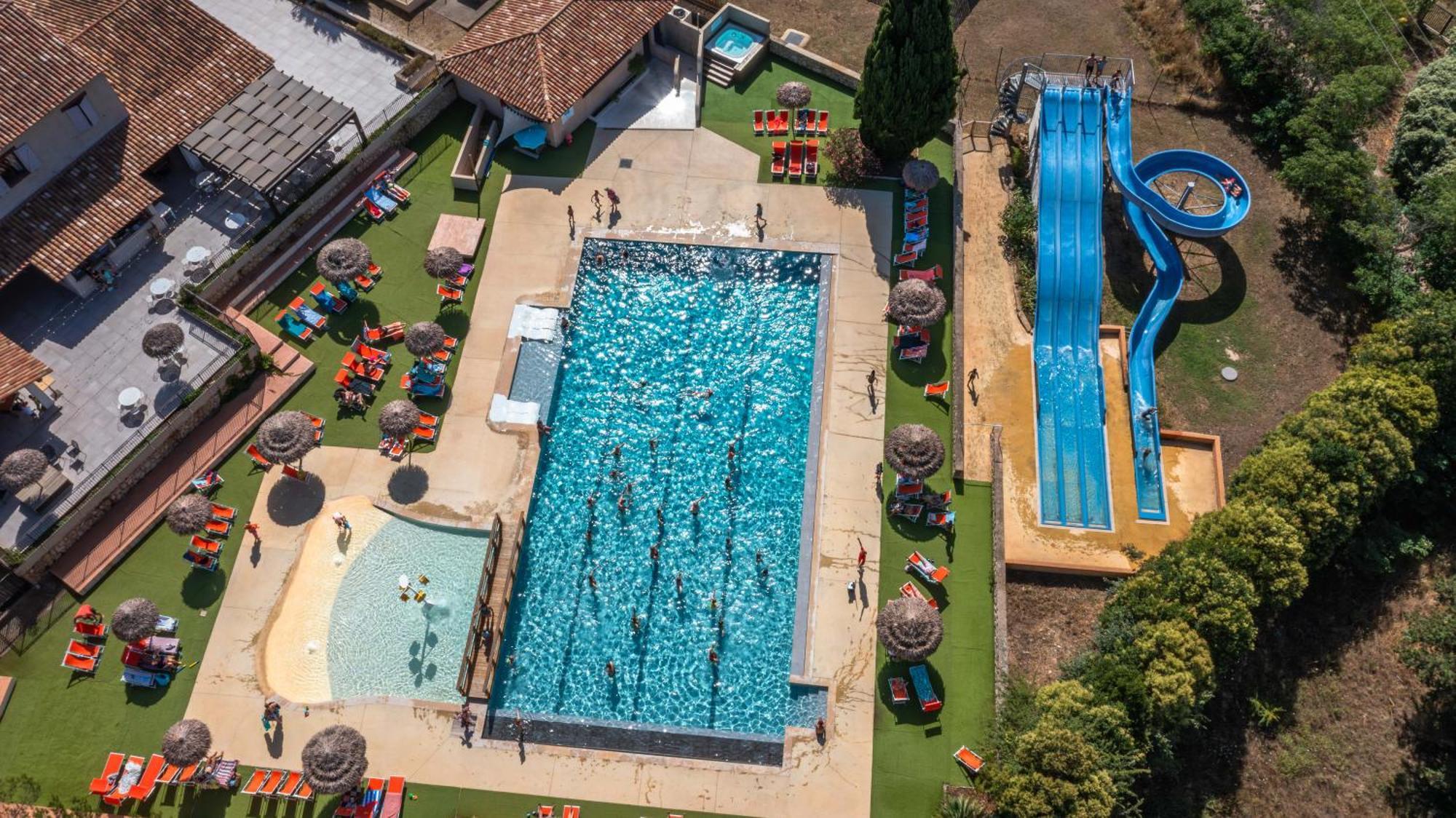Camping Les Hautes Prairies Lourmarin Exterior foto
