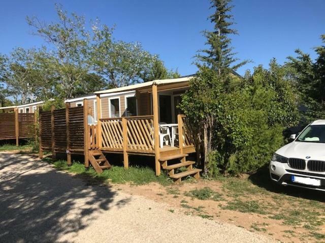 Camping Les Hautes Prairies Lourmarin Exterior foto